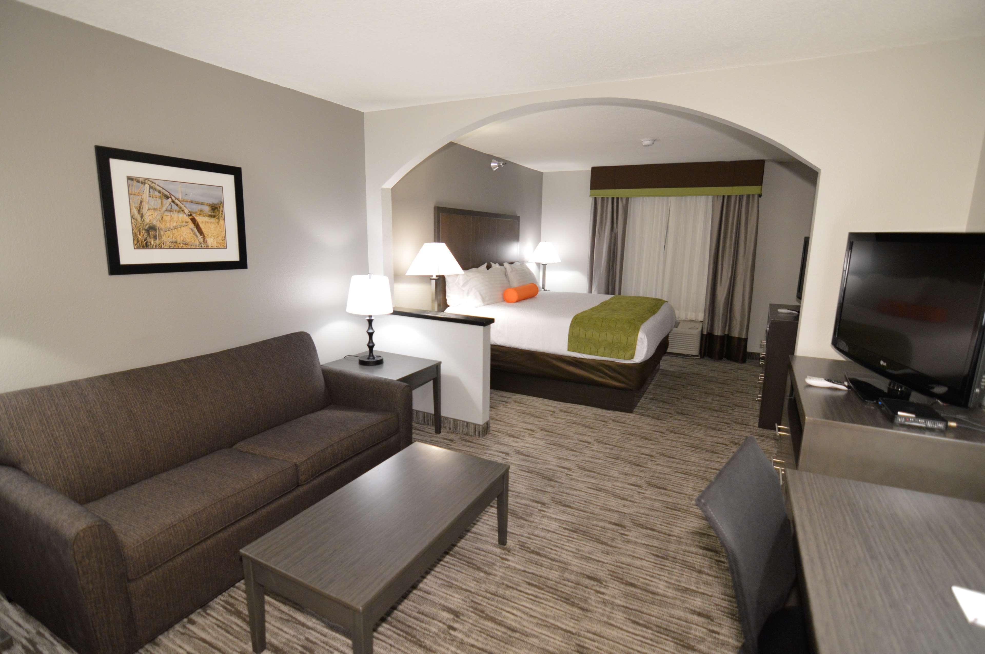 Best Western Plus Liberal Hotel & Suites Exterior foto